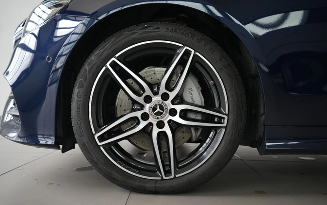 Mercedes-Benz Klasa E cena 159900 przebieg: 121530, rok produkcji 2018 z Kalisz Pomorski małe 497